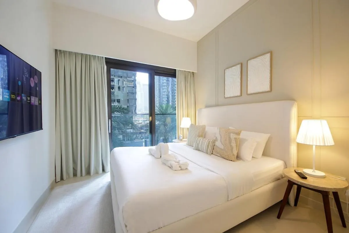 Modern 1Br In Downtown Near Burj Khalifa & Metro Apartment Dubai