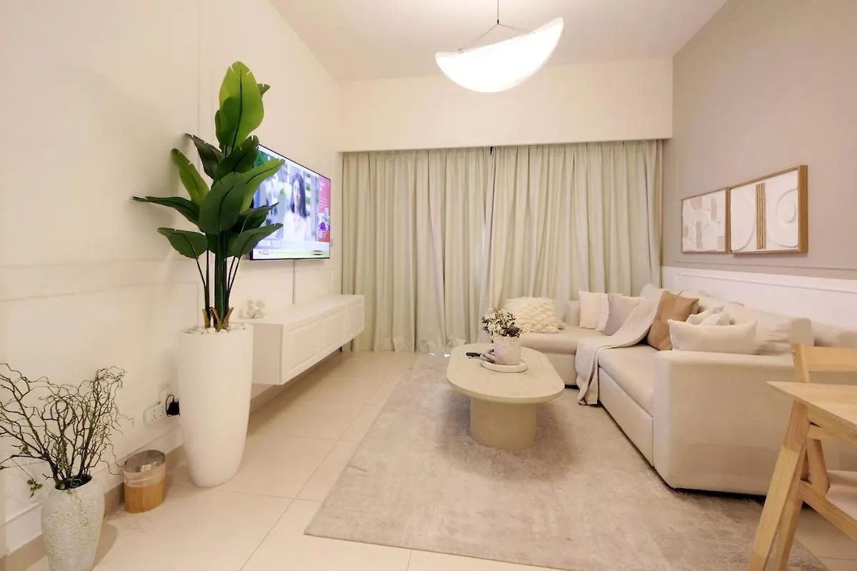 Modern 1Br In Downtown Near Burj Khalifa & Metro Apartment Dubai